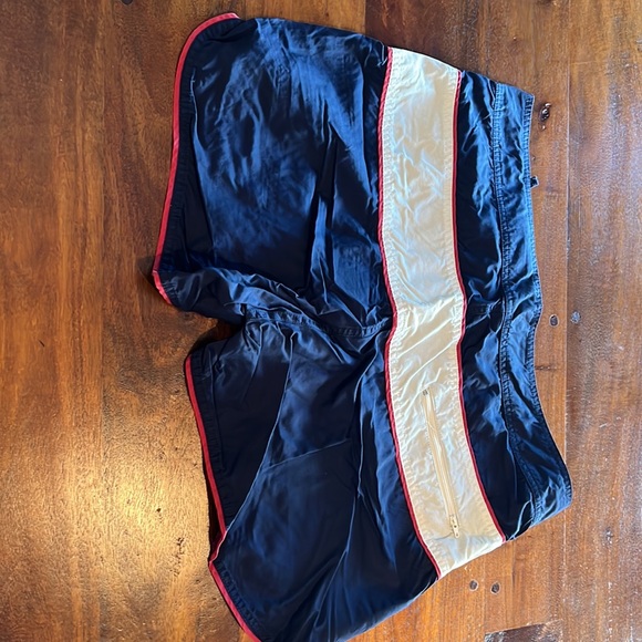 GANT Rugger Swim Trunks - Picture 4 of 5